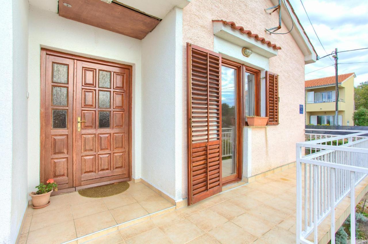 Rasopasno Apartment With Terrace And Private Parking Экстерьер фото