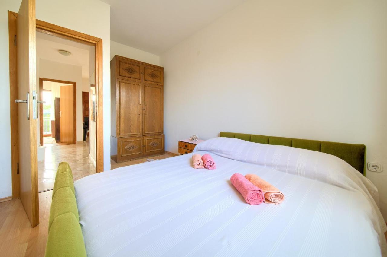 Rasopasno Apartment With Terrace And Private Parking Экстерьер фото