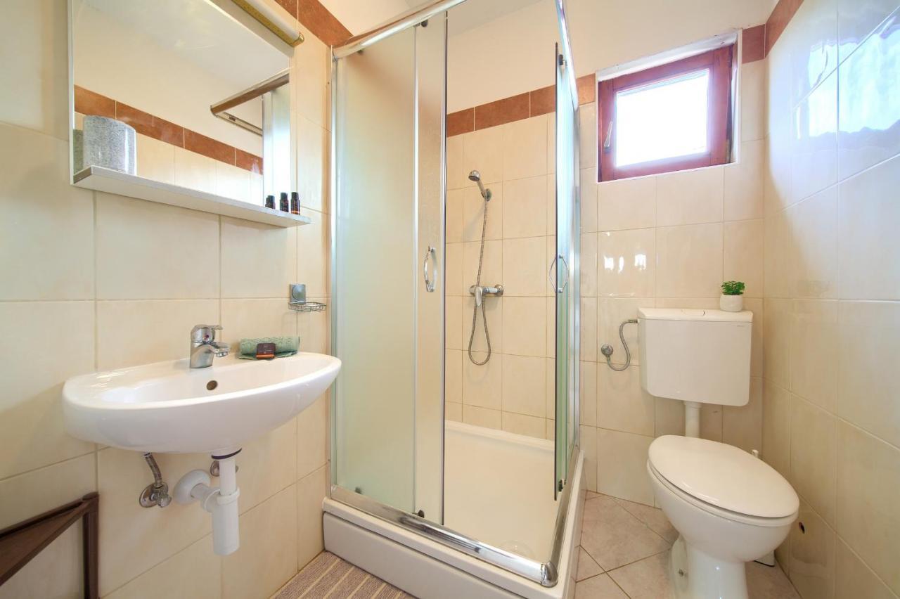Rasopasno Apartment With Terrace And Private Parking Экстерьер фото